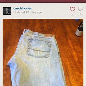 2 pairs if men's AE jeans