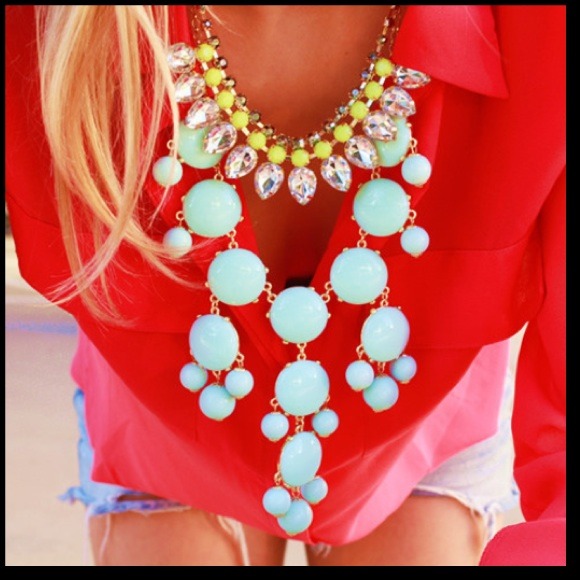 Max & Chloe bubble necklace