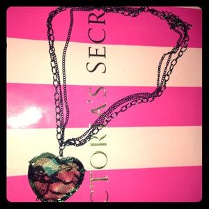 Lace heart fashion necklace