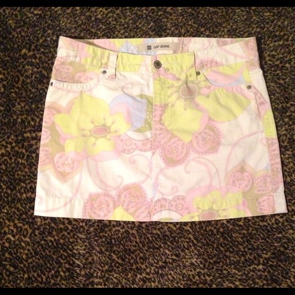 🎀GAP SUMMER SKIRT! So cute! LIKE NEW!