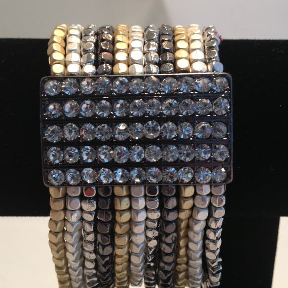 Bracelet - Picture 1 of 3