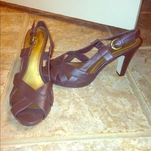 Sling back brown peep toe heels