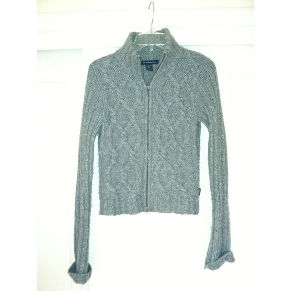 Abercrombie & Fitch Cable Knit Sweater