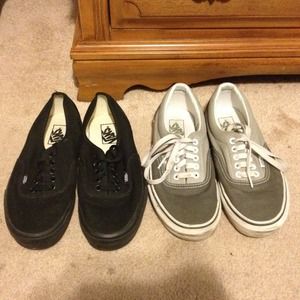 4 PAIR OF AUTHENTIC VANS💕💜