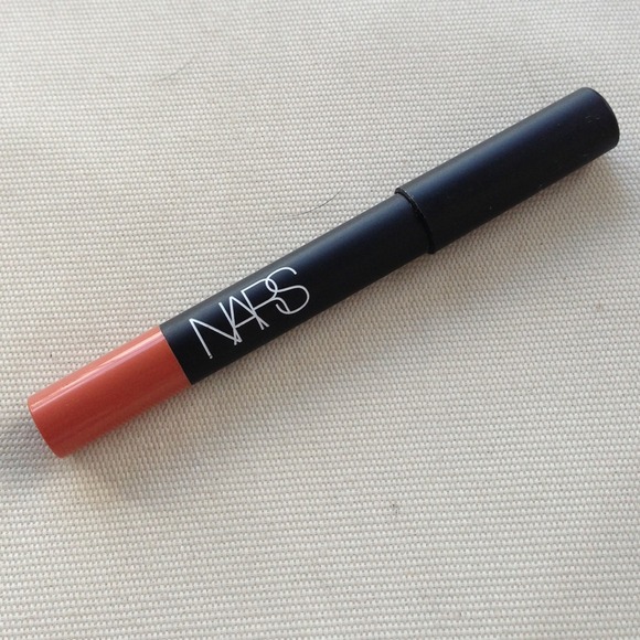 🔴SOLD🔴 Velvet lip pencil in Calliope HTF - Picture 2 of 4