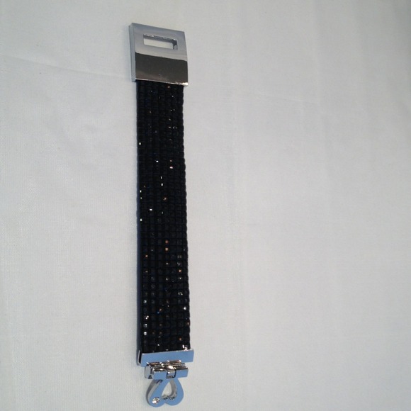 Bracelet - Picture 1 of 4