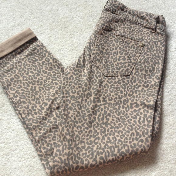 Leopard print skinny jeans