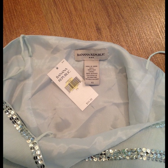 Banana Republic Silk and Sequin Crop Top - Picture 4 of 4