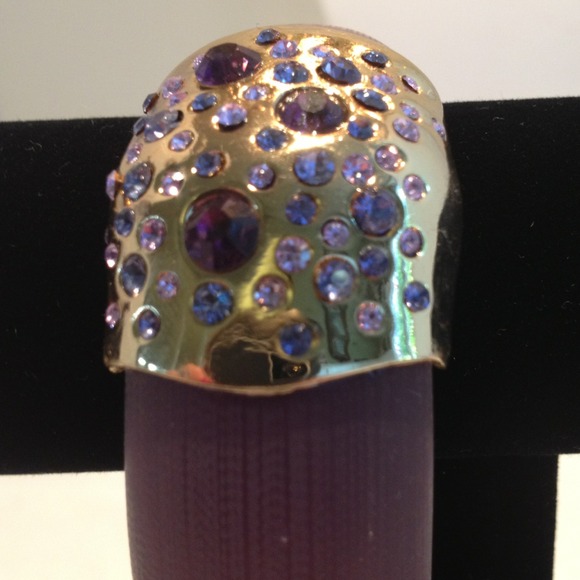 Bangle - Picture 1 of 2