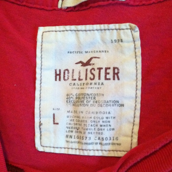 SOLD TO BETH6856✅Hollister Hot Pink T-Shirt - Picture 3 of 3