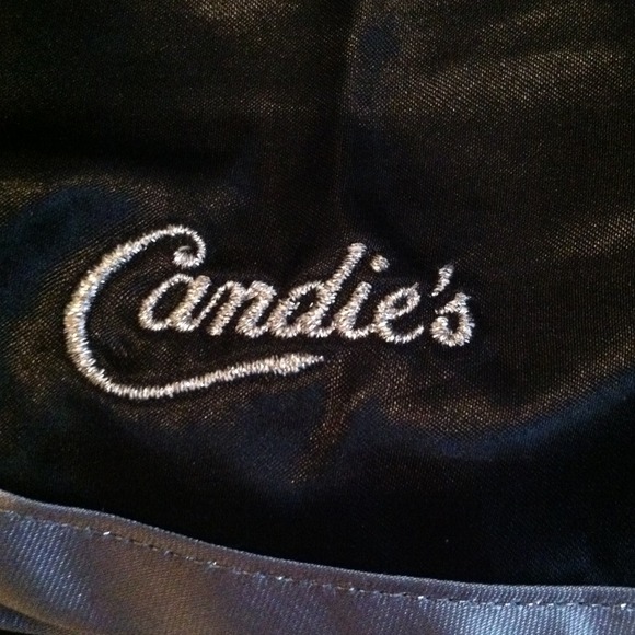 Athletic shorts - Picture 2 of 3