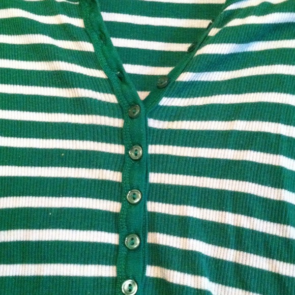 Green and white strip half sleeve - Picture 2 of 3