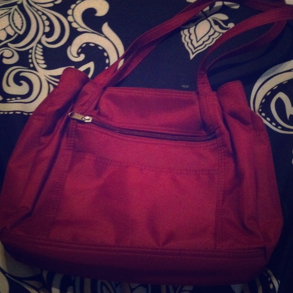 Maroon purse, never been used - Picture 1 of 3