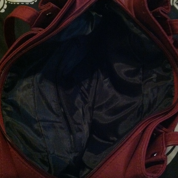 Maroon purse, never been used - Picture 2 of 3
