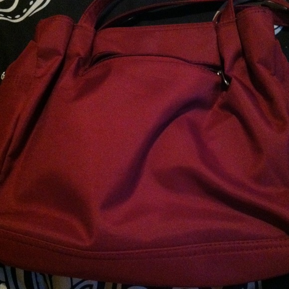 Maroon purse, never been used - Picture 3 of 3
