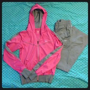 Nike Jogging Suit