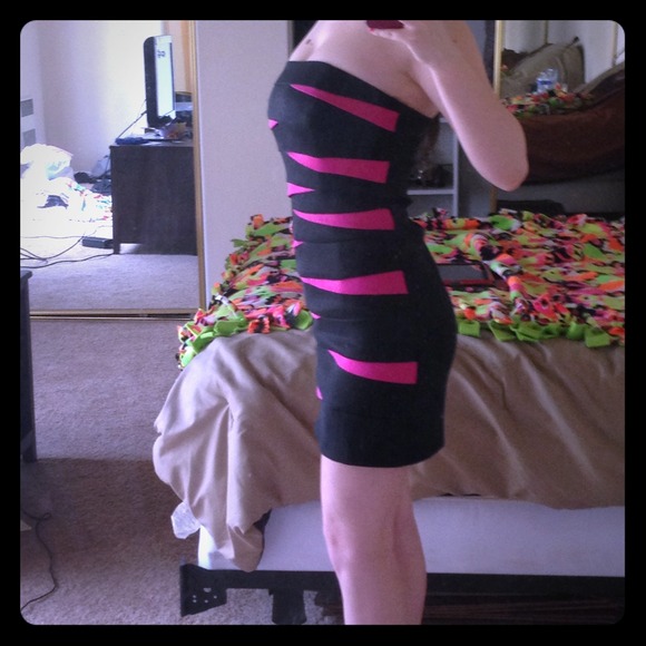Form fitting pink and black dress!