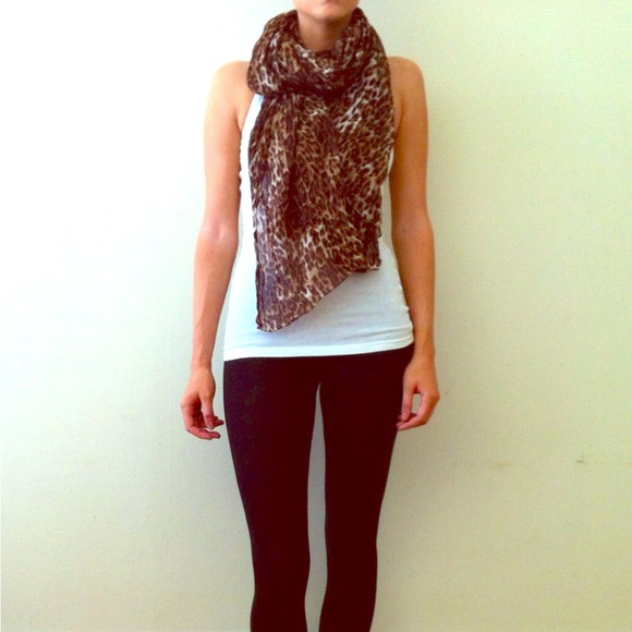 Leopard print scarf