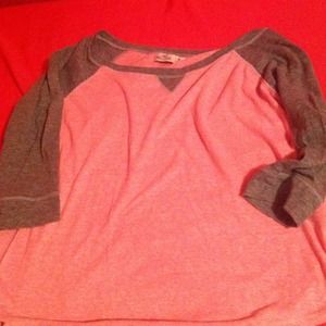 Pink & Grey Baseball Tee - Medium - Hollister 🎀