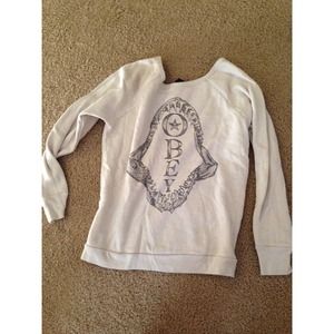 Obey pullover crew-neck sweatshirt!