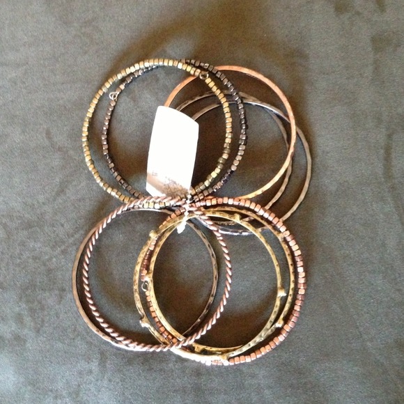 X SOLD IN BUNDLE X NWT* 10 bangle bracelets bundle - Picture 3 of 3