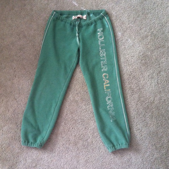 Hollister Banded Capri Sweatpants