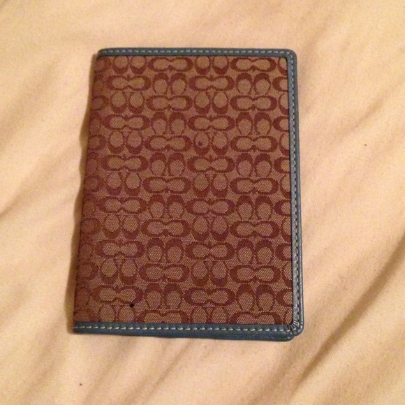 Coach passport case