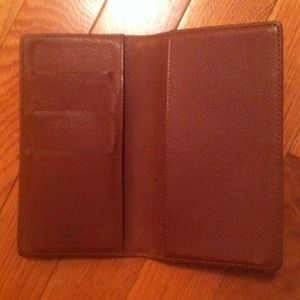Louis Vuitton checkbook & credit card accessory