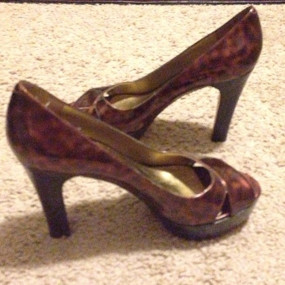 ❌BUNDLED❌Sexy platform open toe fun pattern!! - Picture 3 of 4