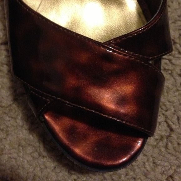 ❌BUNDLED❌Sexy platform open toe fun pattern!! - Picture 4 of 4