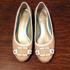 Ballet flats NWOT