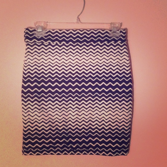 Abstract print skirt