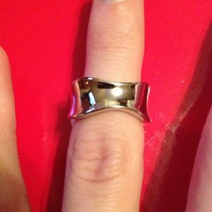 NWT! Lia Sophia "capricious" size 5 ring
