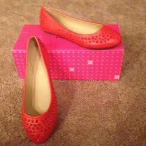 ✂️PRICE CUT! Gorgeous red shoedazzle flats! NWT!✂️