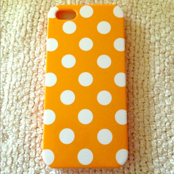 Polka dot iPhone 5 back case cover🎀