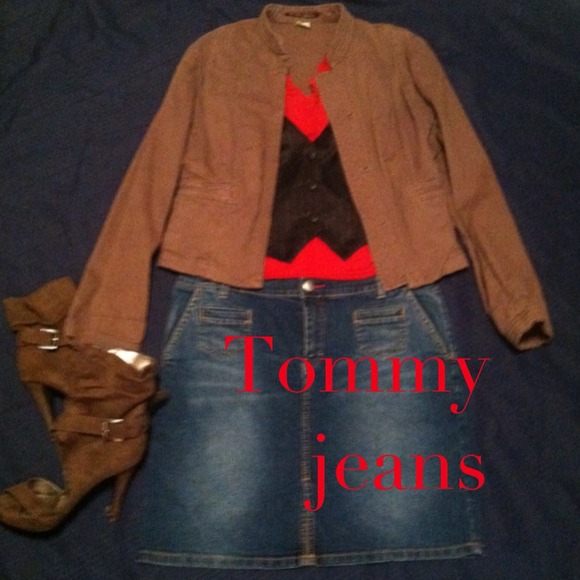 Tommy jean skirt