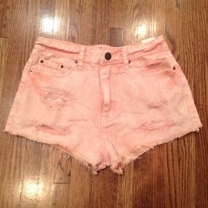 RESERVED💞Light pink BDG high wasted shorts💞