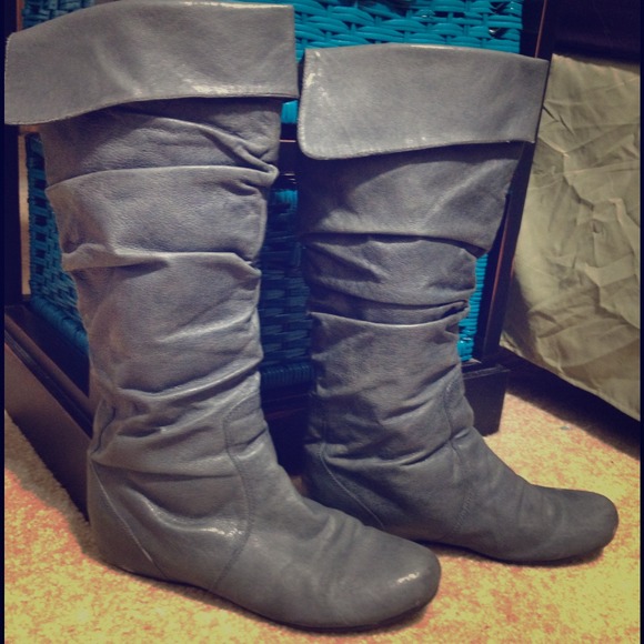 💢SOLD💢Steve Madden Cybul grey boots