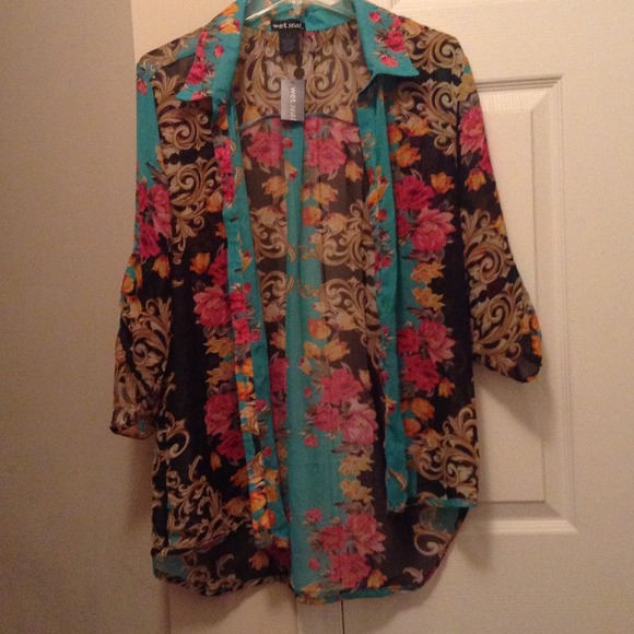 *Cute sheer shirt NWT