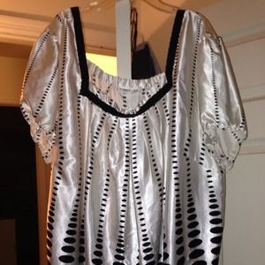 ***traded***Polka dot top &magenta bundle!