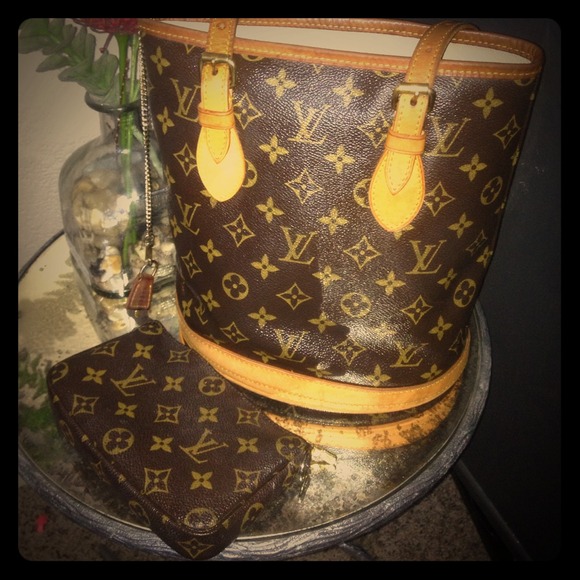 Authentic Louis Vuitton Bucket