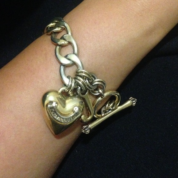 *Juicy Couture  bracelet (gold)💄💯%