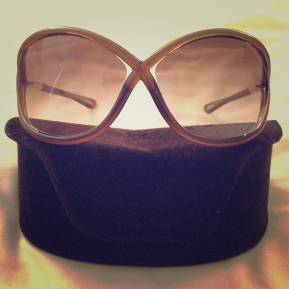🚫SOLD🚫 Ford WHITNEY Sunglasses - Picture 1 of 4