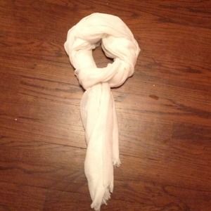 white long scarf