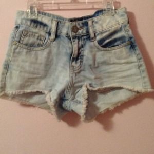 semi-high wasted bleached shorts