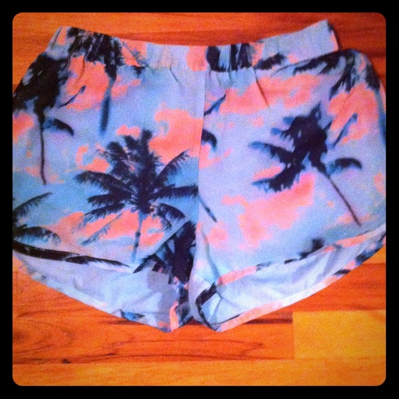 Forever 21 Other - ReducED! Forever 21 shorts way comfy