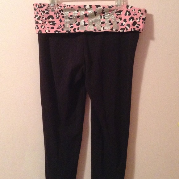 pink yoga leggings