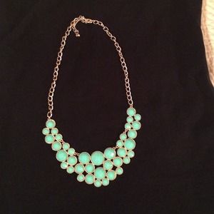 HoSt PiCk ~ STAteMEnt ~Turquoise and Gold necklace