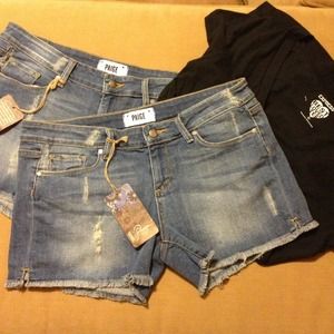 ✂️PRICE CUT✂️ NWT Paige cut off shorts