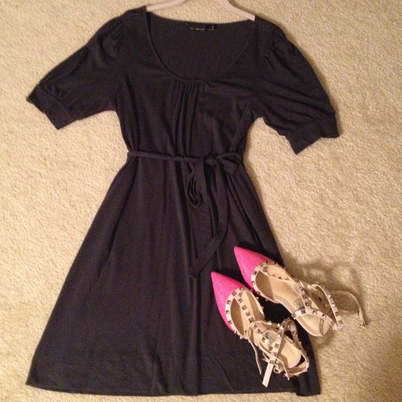 ***SOLD in bundle*** The Limited Navy tie dress